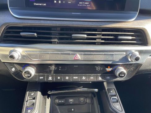 Used 2022 Kia Telluride EX image 30