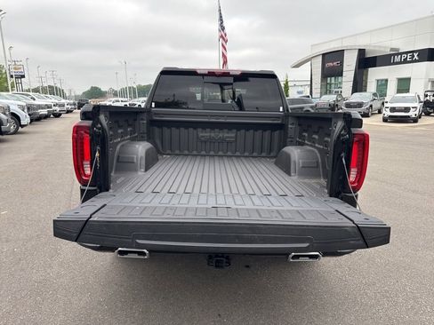 Used 2026 GMC Sierra 1500 Denali AWD/4WD image 32