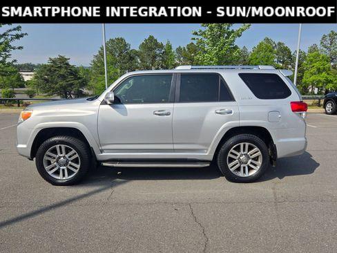 Used 2013 Toyota 4Runner Limited AWD/4WD image 4