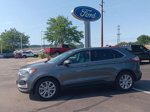 Used 2023 Ford Edge Titanium AWD/4WD image 10
