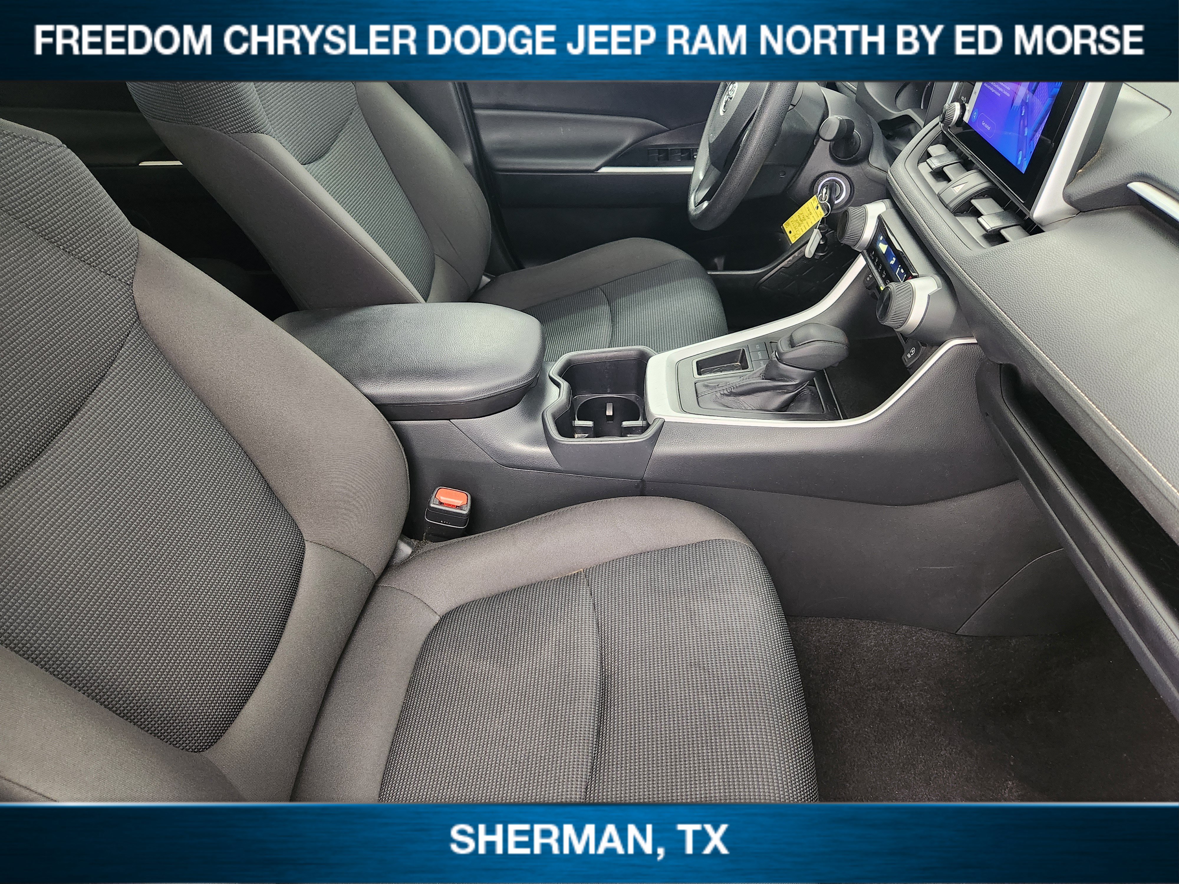 Used 2025 Toyota RAV4 LE FWD image 9