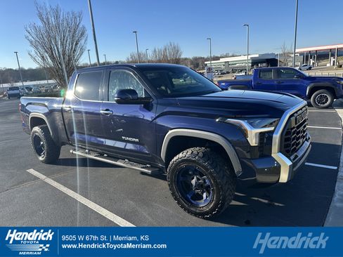 Used 2022 Toyota Tundra Limited image 1