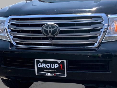 Used 2013 Toyota Land Cruiser AWD/4WD image 30