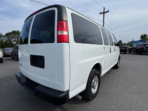 Used 2017 Chevrolet Express 2500 LS RWD image 27