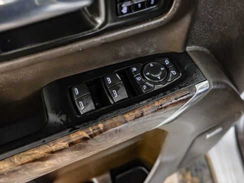 Used 2020 GMC Sierra 3500 Denali w/ Technology Package image 44