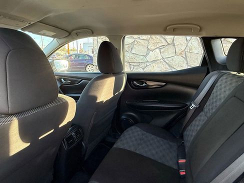 Used 2017 Nissan Rogue Sport SV w/ SV Premium Package image 10