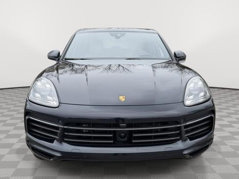 Used 2023 Porsche Cayenne S Platinum AWD/4WD image 2