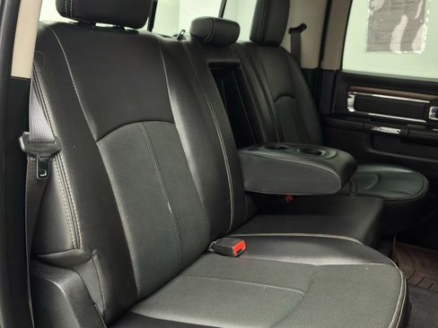 Used 2018 RAM 2500 Laramie image 32