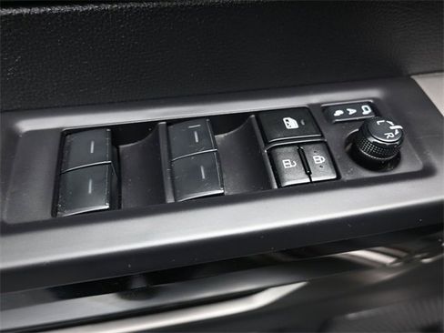 Used 2023 Toyota Tundra Limited image 13