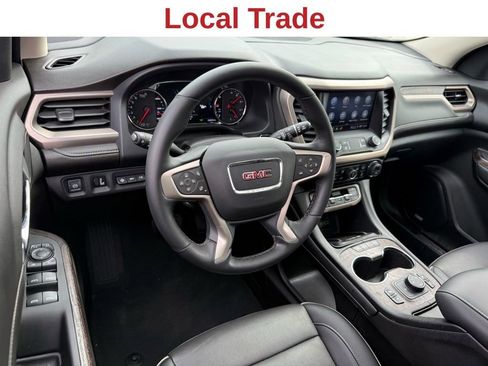 Used 2023 GMC Acadia Denali w/ Denali Technology Package image 5