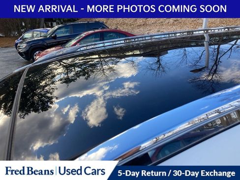 Used 2017 Kia Sorento SX image 8