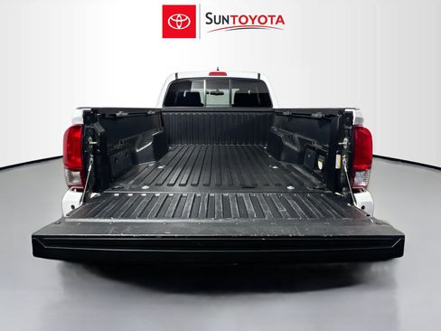 Used 2016 Toyota Tacoma TRD Sport w/ Premium & Technology Package RWD image 34