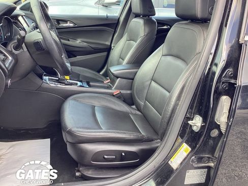 Used 2017 Chevrolet Cruze Premier FWD image 10