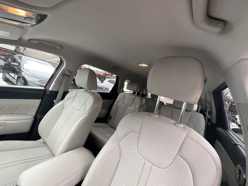 Used 2023 Kia Sorento SX Prestige image 14