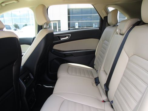 Used 2024 Ford Edge SEL w/ Convenience Package AWD/4WD image 37