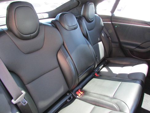 Used 2023 Tesla Model S Standard Range AWD/4WD image 32