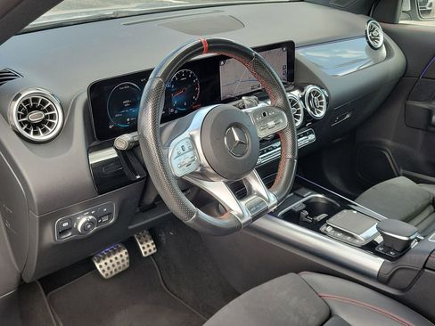 Used 2022 Mercedes-Benz GLA 35 AMG 4MATIC image 24