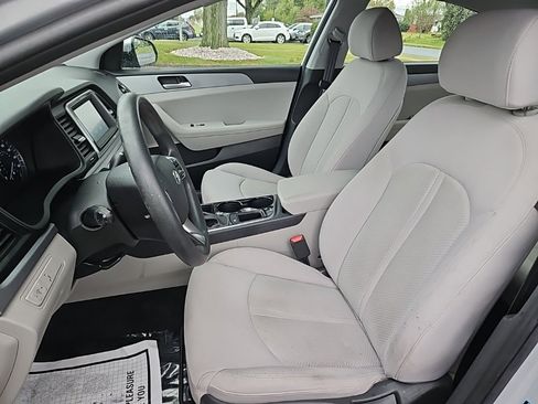 Used 2018 Hyundai Sonata SE image 18