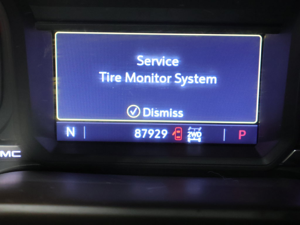 Used 2019 GMC Sierra 1500 SLT w/ SLT Premium Plus Package AWD/4WD image 39