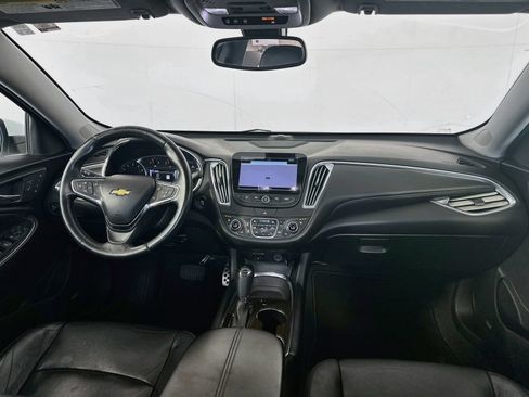 Used 2017 Chevrolet Malibu Premier w/ Premier Sun and Wheel Package FWD image 25