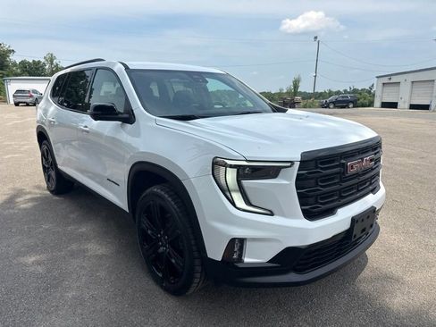 Used 2024 GMC Acadia Elevation w/ Black Edition FWD image 7