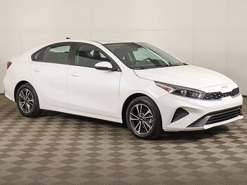 Used 2024 Kia Forte LXS w/ LXS Technology Package FWD image 48