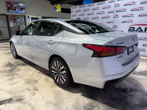 Used 2026 Nissan Altima 2.5 SV FWD image 10