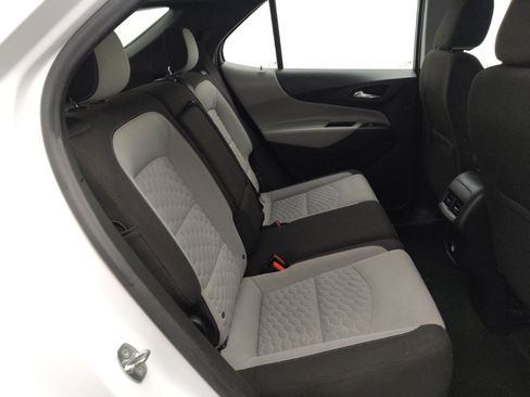 Used 2018 Chevrolet Equinox LS FWD image 19