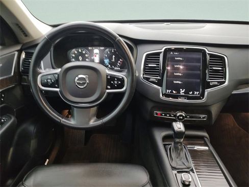 Used 2018 Volvo XC90 T6 Momentum w/ Momentum Plus Package image 13