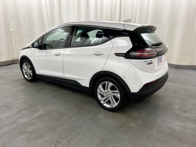 Used 2022 Chevrolet Bolt LT FWD image 3