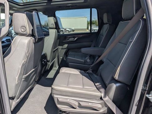 Certified 2026 GMC Yukon XL Elevation w/ Elevation Premium Package image 15