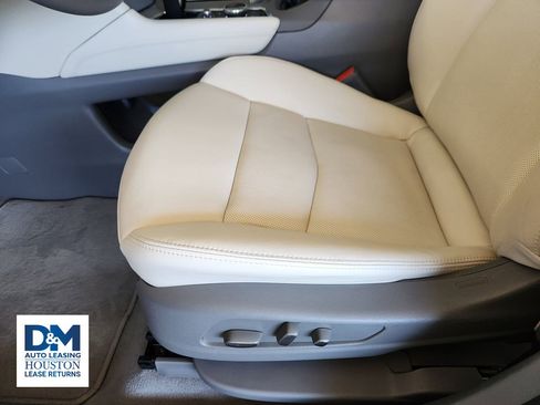 Used 2024 Cadillac XT6 Premium Luxury w/ Technology Package image 31