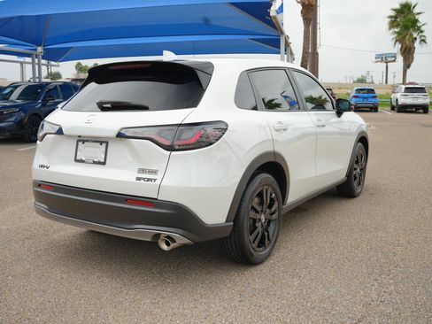 Used 2026 Honda HR-V Sport image 5