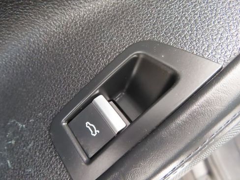 Used 2019 Audi Q7 3.0T Prestige AWD/4WD image 14