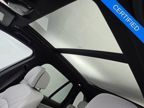 Used 2024 BMW X5 sDrive40i w/ Premium Package RWD image 12