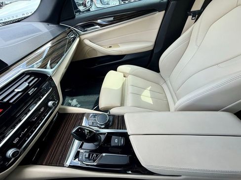 Used 2018 BMW 530i image 27
