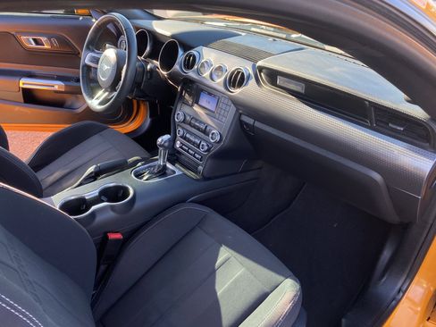 Used 2019 Ford Mustang Coupe w/ Ecoboost Performance Package image 18