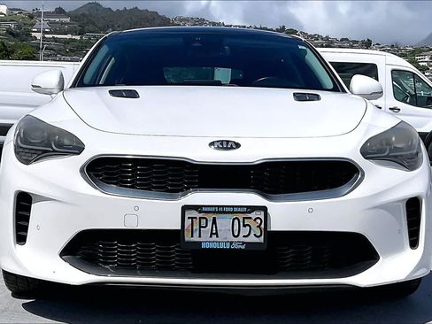 Used 2018 Kia Stinger Premium RWD image 6