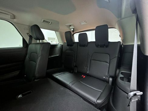 New 2026 Nissan Pathfinder Platinum image 12