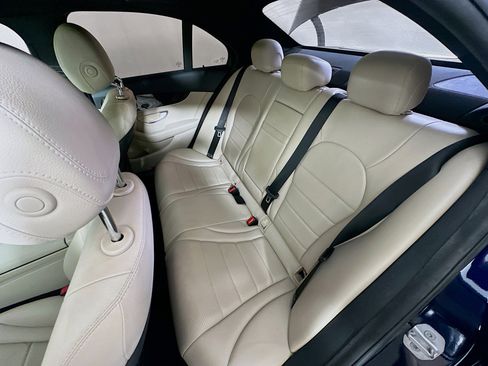 Used 2018 Mercedes-Benz C 300 4MATIC Sedan image 26
