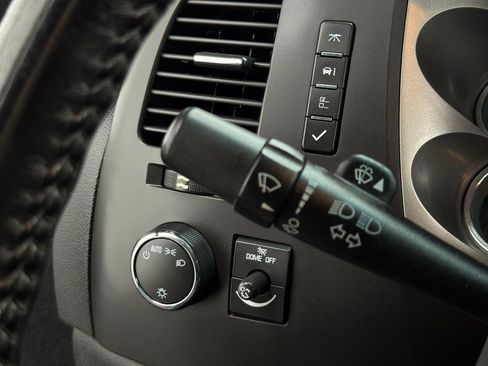 Used 2011 Chevrolet Silverado 1500 1HY image 30