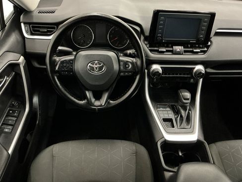 Used 2022 Toyota RAV4 XLE AWD/4WD image 14