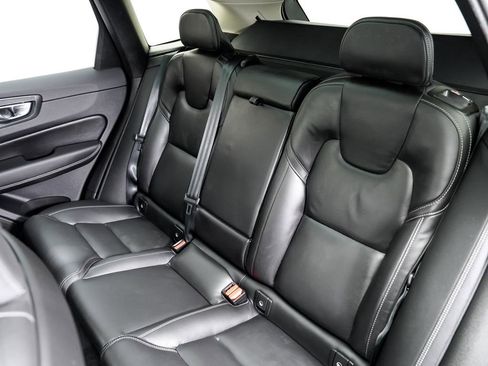 Used 2023 Volvo XC60 B5 Ultimate w/ Climate Package AWD/4WD image 24