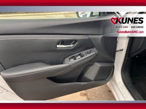 Used 2024 Nissan Sentra SV image 7