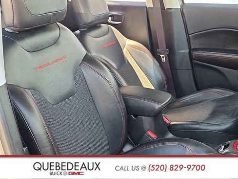 Used 2019 Jeep Compass Trailhawk AWD/4WD image 30