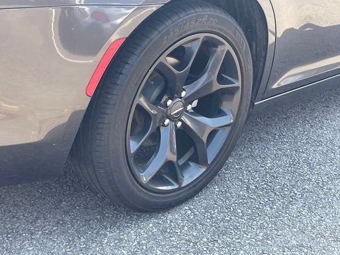 Used 2021 Chrysler 300 S RWD image 8