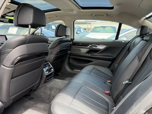Used 2020 BMW 740i RWD image 14