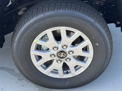 New 2026 Toyota Tacoma SR5 RWD image 15