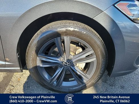 Certified 2022 Volkswagen Jetta SE image 20