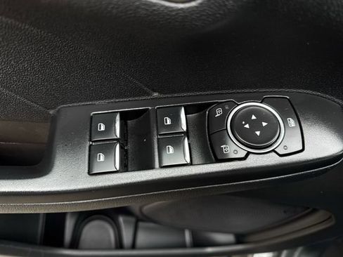 Used 2022 Ford Escape SE w/ Cold Weather Package FWD image 23